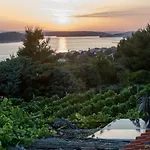 Private Vineyard House