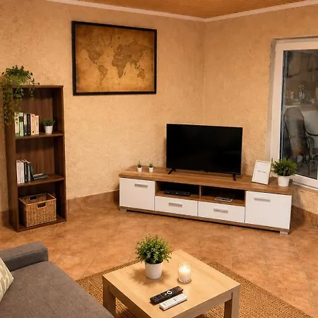 Private Vineyard House Holiday home *